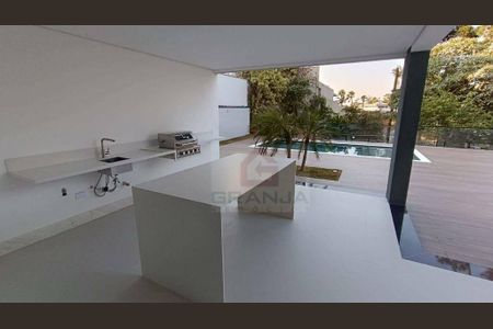 11_photo/94cfaa5beb.397b14b5806421d8-ATLAS-ec49dfb1-b360-4b3e-8dd9-f24fa0eaec90.jpg de casa à venda com 5 quartos, 377m² em Jardim Barro Branco, Cotia