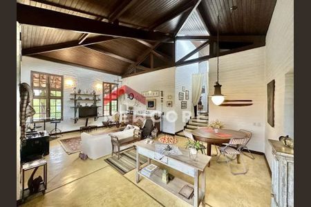 6_photo/94cfaa5bf5.b86b5f5e8a2bcc97-ATLAS-0f3f0976-e6db-45d6-829f-98d89f4b1eef.jpg de casa à venda com 2 quartos, 184m² em Rio Cotia, Cotia