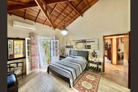 5_photo/94cfaa5bf5.b86b5f5e8a2bcc97-ATLAS-29e5461d-0fbe-4bc9-918f-cc3cb6875f80.jpg de casa à venda com 3 quartos, 354m² em Rio Cotia, Cotia