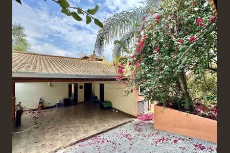 9_photo/94cfaa5bf5.b86b5f5e8a2bcc97-ATLAS-5fb2359a-b557-41b7-b132-2b3777f6bcc2.jpg de casa à venda com 3 quartos, 354m² em Rio Cotia, Cotia