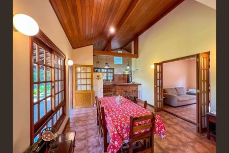 4_photo/94cfaa5cc3.18e1bc1342c719d5-ATLAS-3a42f5d2-bd70-48b2-a4eb-06a7aebd6d39.jpg de casa à venda com 3 quartos, 260m² em Paisagem Renoir, Cotia