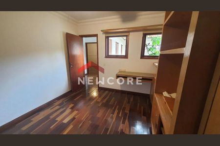 12_photo/94cfaa5dff.93b8fa184532727f-ATLAS-8ec522c8-599d-455b-ac3d-fb099330dbaf.jpg de casa de condomínio à venda com 4 quartos, 240m² em Rua dos Cravos, 113, Cotia