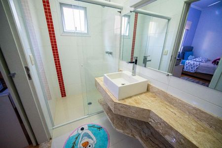 12_photo/94cfaa5e25.23351eba74f1df34-ATLAS-bf91e391-547a-4195-bd7d-0edd4c53dcc2.jpg de casa de condomínio à venda com 5 quartos, 245m² em Rio Cotia, Cotia