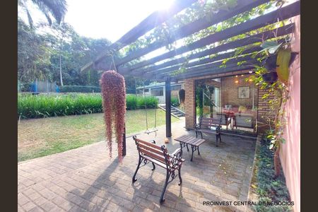 5_photo/94cfaa5e55.93b8fa184532727f-ATLAS-2eecb701-f22d-47c4-89d1-e2e21f39a4b9.jpg de casa à venda com 3 quartos, 390m² em Algarve, Cotia