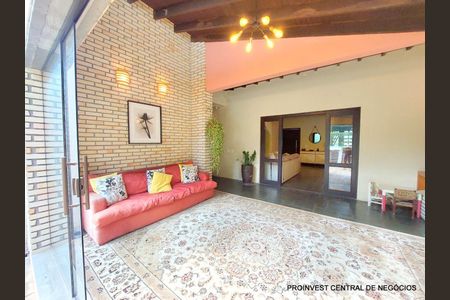 13_photo/94cfaa5e55.93b8fa184532727f-ATLAS-436c4e37-faf0-4aa9-a1d2-e2cae5f7f6c9.jpg de casa à venda com 3 quartos, 390m² em Algarve, Cotia