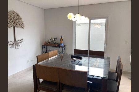 3_photo/94cfaa5e5d.7da11293e5e8925f-ATLAS-1a1d623f-f287-461d-bc15-2297f9cde4ec.jpg de casa de condomínio à venda com 4 quartos, 270m² em Rio Cotia, Cotia