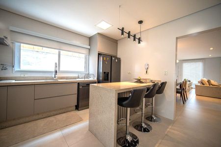 4_photo/94cfaa5e5d.7da11293e5e8925f-ATLAS-24d3a92f-4190-4818-bce3-d411b468922a.jpg de casa de condomínio à venda com 4 quartos, 270m² em Rio Cotia, Cotia