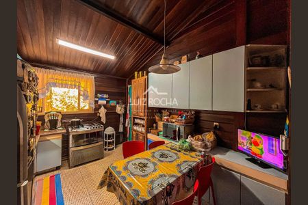 18_photo/94cfaa5ed7.ceff8192393c33de-ATLAS-7b5b857d-832b-421f-9b9a-85363eabb9bf.jpg de casa de condomínio à venda com 3 quartos, 270m² em Rio Cotia, Cotia