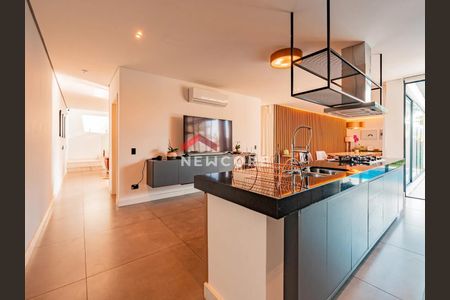 4_photo/94cfaa5f41.828c431c7d69c527-ATLAS-470045d2-4b5e-4c5d-8486-dc594dcdeacd.jpg de casa de condomínio à venda com 3 quartos, 380m² em Rio Cotia, Cotia