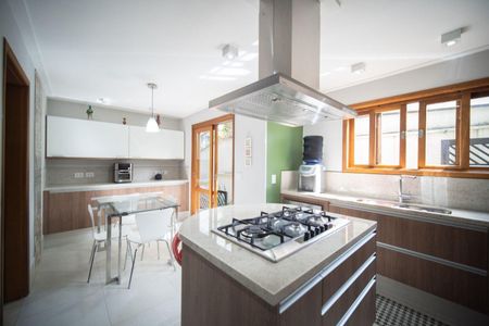 7_photo/94cfaa609b.c27bb358fc36071b-ATLAS-2aff1656-61ec-4fcd-94c4-2fb0810b55e2.jpg de casa à venda com 3 quartos, 400m² em Rio Cotia, Cotia