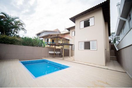 2_photo/94cfaa609d.cba9474eaf1c4fd4-ATLAS-7ed07de8-5ed2-4d1c-bc89-e7195f20e229.jpg de casa à venda com 4 quartos, 234m² em Rio Cotia, Cotia