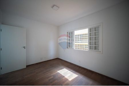 13_photo/94cfaa609d.cba9474eaf1c4fd4-ATLAS-d988a8c6-bab8-4cec-ab43-4a2f80986efb.jpg de casa à venda com 4 quartos, 234m² em Rio Cotia, Cotia