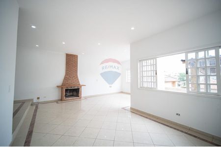 11_photo/94cfaa609d.cba9474eaf1c4fd4-ATLAS-e768a005-d969-48dd-b1f1-240a2596be5d.jpg de casa à venda com 4 quartos, 234m² em Rio Cotia, Cotia