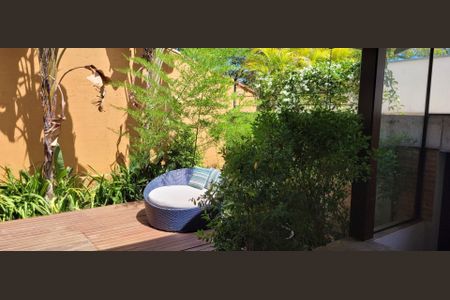 8_photo/94cfaa60a1.4cea1a0b3f6bbd2f-ATLAS-c5ab013a-77ed-47fb-9c48-470f05c89717.jpg de casa de condomínio à venda com 3 quartos, 250m² em Jardim das Flores, Cotia