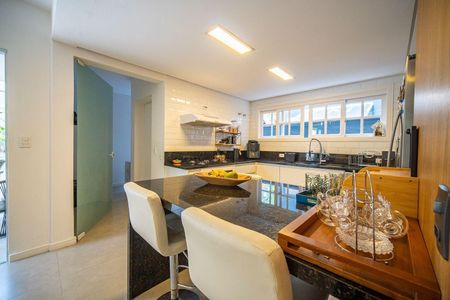 12_photo/94cfaa60a3.72b299ddc7bc3168-ATLAS-b2c1c953-c0e8-49b2-8fa1-6658785bfee8.jpg de casa de condomínio à venda com 4 quartos, 300m² em Rio Cotia, Cotia