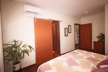 2_photo/94cfaa60b5.05acccb2dbb53537-ATLAS-192b72b8-7698-4bd4-84b8-e34c06e17a59.jpg de casa de condomínio à venda com 4 quartos, 396m² em Jardim das Flores, Cotia