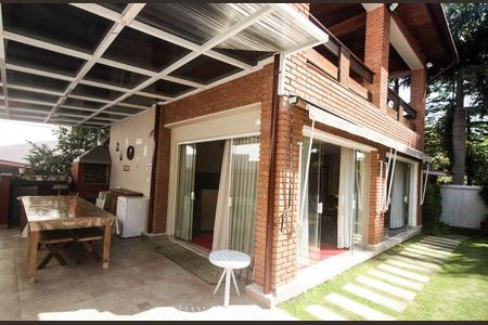 7_photo/94cfaa60b5.05acccb2dbb53537-ATLAS-8eb093cd-1867-4a69-be54-b0d59d4bd58b.jpg de casa de condomínio à venda com 4 quartos, 396m² em Jardim das Flores, Cotia