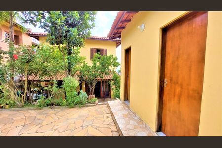 6_photo/94cfaa60bf.eb7ee1c62e8591fd-ATLAS-e7bb3720-881c-4c1b-ba02-66dc56bb69da.jpg de casa de condomínio à venda com 4 quartos, 210m² em Algarve, Cotia