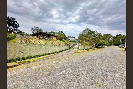 2_photo/94cfaa669f.ceff8192393c33de-ATLAS-12bbc703-586d-4a3e-8474-4e5c9a70ea5b.jpg de casa à venda com 2 quartos, 184m² em Rio Cotia, Cotia