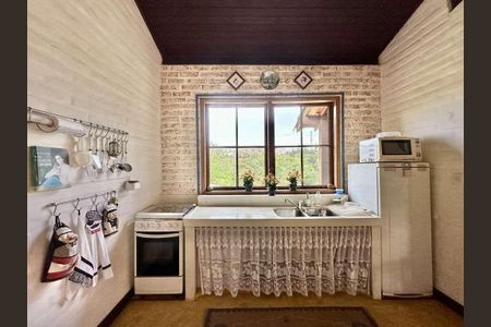 8_photo/94cfaa669f.ceff8192393c33de-ATLAS-2dbb9a6f-8a85-4da8-b7ac-48959d892142.jpg de casa à venda com 2 quartos, 184m² em Rio Cotia, Cotia