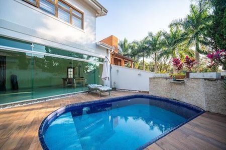 1_photo/94cfaa674d.935c805baf9a7d1f-ATLAS-e313e323-d2ba-469b-a8ec-cb1965ff66a2.jpg de casa de condomínio à venda com 3 quartos, 380m² em Jardim das Flores, Cotia