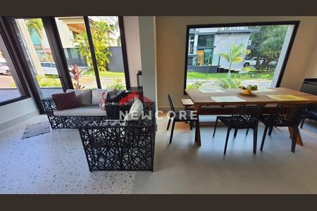 9_photo/94cfaa67db.4cea1a0b3f6bbd2f-ATLAS-55b5c561-06c1-47d5-b627-0e9f4d676885.jpg de casa de condomínio à venda com 4 quartos, 360m² em Rio Cotia, Cotia