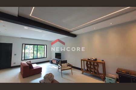 4_photo/94cfaa67db.4cea1a0b3f6bbd2f-ATLAS-66fbff68-7f0a-457e-8d17-ab7f18627008.jpg de casa de condomínio à venda com 4 quartos, 360m² em Rio Cotia, Cotia