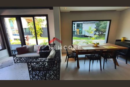 11_photo/94cfaa67db.4cea1a0b3f6bbd2f-ATLAS-9416b815-e6ba-448f-87f8-ba434d1dcddb.jpg de casa de condomínio à venda com 4 quartos, 360m² em Rio Cotia, Cotia