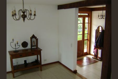 11_photo/94cfaa67fd.5d9b459f6e445926-ATLAS-3e6d9133-e1b1-435c-8563-f95fc26f0cd0.jpg de casa à venda com 3 quartos, 510m² em Rio Cotia, Cotia