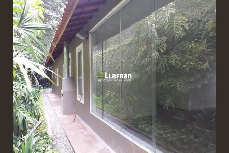 2_photo/94cfaa684f.ceff8192393c33de-ATLAS-cb038c25-1a22-4be1-8f2b-e4bee0e694b8.jpg de casa à venda com 3 quartos, 450m² em Paisagem Renoir, Cotia