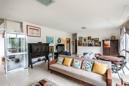 26_photo/94cfaa686d.a7aee218ba70e5bf-ATLAS-b941e044-026a-4e96-ad50-0e3c997b45a3.jpg de casa à venda com 3 quartos, 10m² em Rio Cotia, Cotia