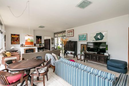 17_photo/94cfaa686d.a7aee218ba70e5bf-ATLAS-cb0b7abf-81e6-424b-8e3a-18a14028dfca.jpg de casa à venda com 3 quartos, 10m² em Rio Cotia, Cotia