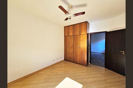 4_photo/94cfaa69b9.88dcffa138285222-ATLAS-88b5da05-4e5e-477c-9252-cad6465ebe4c.jpg de casa à venda com 4 quartos, 426m² em Paisagem Renoir, Cotia