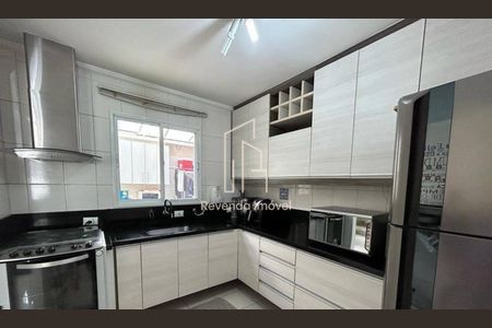 5_photo/94cfaa6a7d.ec1cb8687446bd71-ATLAS-2dcb7068-961b-4d0f-8182-ea2aa2db78d5.jpg de casa à venda com 2 quartos, 90m² em Jardim Ipes, Cotia