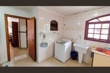 7_photo/94cfaa6b4f.85bd9762b735a316-ATLAS-f2857dd6-28fc-4d32-8cee-0996fbbc22f3.jpg de casa para alugar com 3 quartos, 370m² em Rio Cotia, Cotia