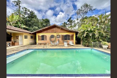 2_photo/94cfaa6cc3.bb8f4edc70859172-ATLAS-9dc9b8cb-ba49-472f-afa0-dad983ebacb4.jpg de casa à venda com 3 quartos, 234m² em Jardim Ipes, Cotia