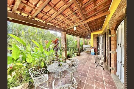 43_photo/94cfaa6cd7.cb8db941c58e3b55-ATLAS-3d11ec6c-193a-4226-9388-8ad1e3bcee7c.jpg de casa à venda com 3 quartos, 233m² em Jardim do Rio Cotia, Cotia