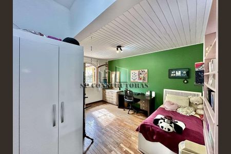 27_photo/94cfaa6cd7.cb8db941c58e3b55-ATLAS-65e2a3ed-af64-42dc-a357-466287d02f7b.jpg de casa à venda com 3 quartos, 233m² em Jardim do Rio Cotia, Cotia