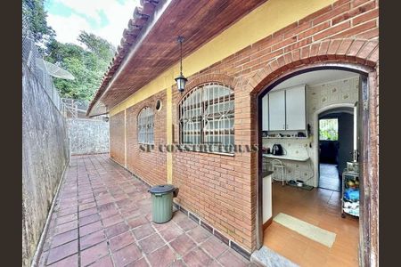 37_photo/94cfaa6cd7.cb8db941c58e3b55-ATLAS-840a1d6f-da3e-47c9-a28c-f5d31b355297.jpg de casa à venda com 3 quartos, 233m² em Jardim do Rio Cotia, Cotia