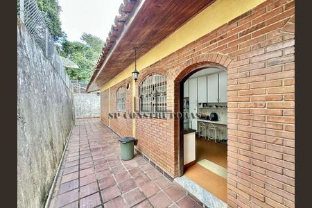 16_photo/94cfaa6cd7.cb8db941c58e3b55-ATLAS-b40eb533-e07c-4213-bb07-f42b70eed468.jpg de casa à venda com 3 quartos, 233m² em Jardim do Rio Cotia, Cotia