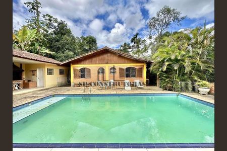 30_photo/94cfaa6cd7.cb8db941c58e3b55-ATLAS-cc39aa8e-5adf-433f-8a99-2b56d7cfcc40.jpg de casa à venda com 3 quartos, 233m² em Jardim do Rio Cotia, Cotia