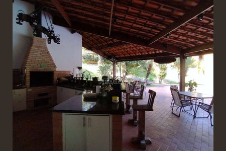 38_photo/94cfaa6d2f.4f01e810a805cb87-ATLAS-48e818ee-ba99-44d8-9620-233d9b897638.jpg de casa à venda com 4 quartos, 650m² em Jardim do Rio Cotia, Cotia