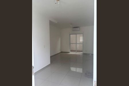 4_photo/94cfaa6e2b.6b2453e70642c87c-ATLAS-08f2ec61-aa27-412d-bde0-a03e145b88a0.jpg de casa de condomínio para alugar com 2 quartos, 83m² em Paisagem Renoir, Cotia