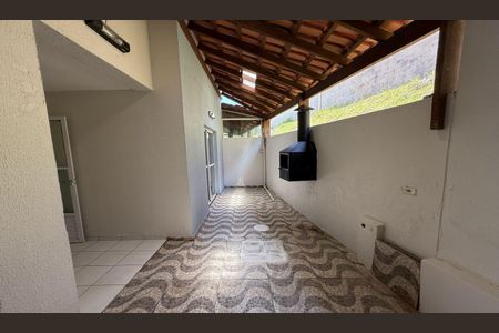 3_photo/94cfaa6e2b.ddb5a7592d1e15d7-ATLAS-42540313-5407-4ea9-93e9-b0ed7e15c81c.jpg de casa para alugar com 2 quartos, 106m² em Paisagem Renoir, Cotia