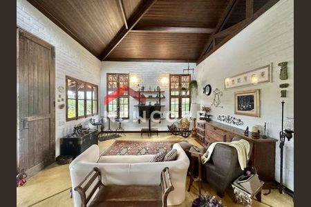 31_photo/94cfaa6e49.b86b5f5e8a2bcc97-ATLAS-a501f2d5-be42-4f8d-8eda-afa6f10cda64.jpg de casa à venda com 2 quartos, 184m² em Rio Cotia, Cotia