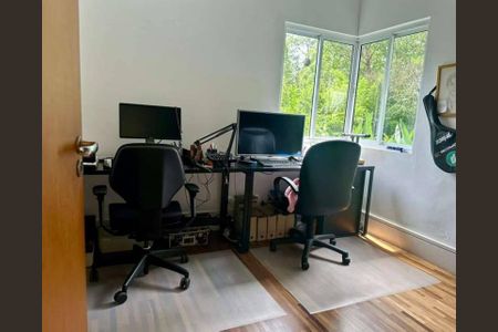 5_photo/94cfaa75a9.ceff8192393c33de-ATLAS-520ef817-5f07-4a1c-aff5-9e79b4692bc6.jpg de casa para alugar com 3 quartos, 682m² em Caiapia, Cotia