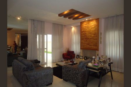 3_photo/94cfaa75bf.0f81dd1a9a4f6ffb-ATLAS-9c8ed1e3-9940-4b8f-bfb9-2706368fd39c.jpg de casa à venda com 4 quartos, 370m² em Parque Rincao, Cotia