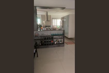 95_photo/94cfaa75bf.0f81dd1a9a4f6ffb-ATLAS-e2f9d089-f0f0-4db5-856c-77870f5f0872.jpg de casa à venda com 4 quartos, 370m² em Parque Rincao, Cotia