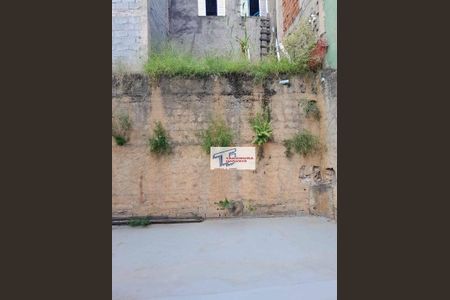 3_photo/94cfaa76dd.5b63f18bcccc212e-ATLAS-a130558b-4660-4ac3-a199-cb5b1c001bcf.jpg de casa à venda com 1 quarto, 50m² em Parque Alexandre, Cotia