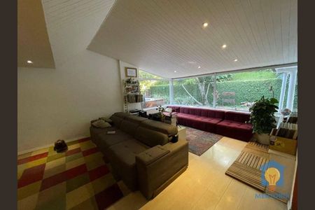 36_photo/94cfaa7813.dd364c596cc82b6f-ATLAS-e17801fe-c2e5-4285-8a96-9795d18e5deb.jpg de casa à venda com 4 quartos, 385m² em Granja Viana II, Cotia